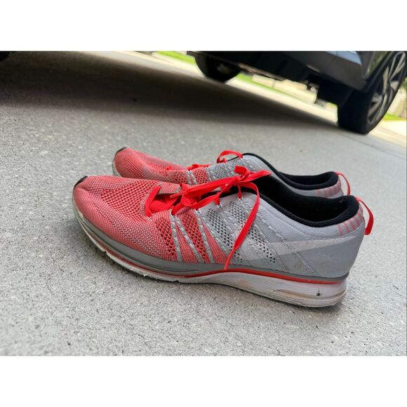 Nike Flyknit Trainer Running Shoes Gray Bright Crimson Mesh Athletic Size 11.5 main image 8
